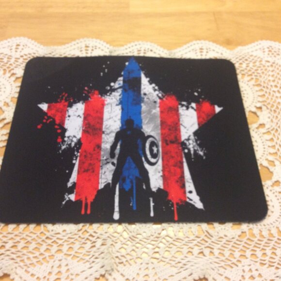 New mousepad, superhero theme - Picture 1 of 2